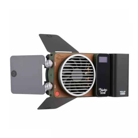 Осветитель Zhiyun MOLUS X100RGB COB Light PRO