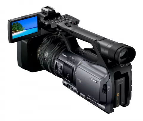 Видеокамера Sony DCR-VX2200E