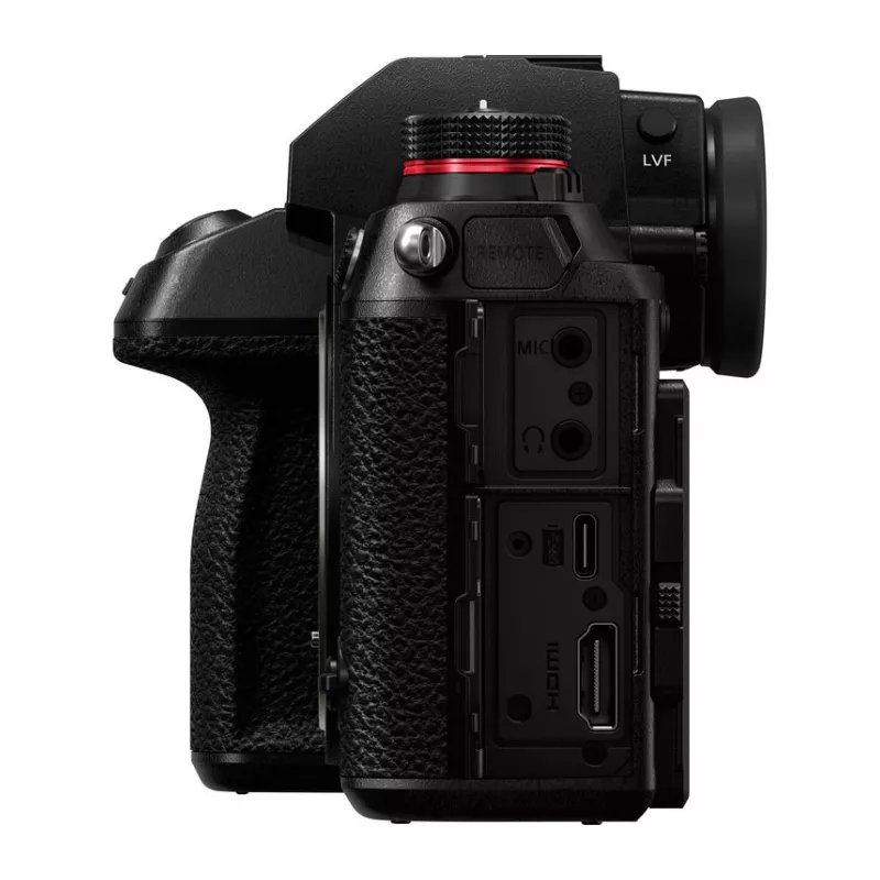 Цифровая фотокамера Panasonic Lumix DC-S1 Body