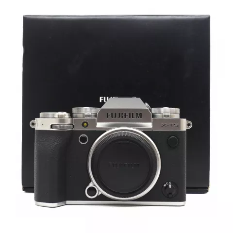 Fujifilm X-T5 Body Silver (Б/У)