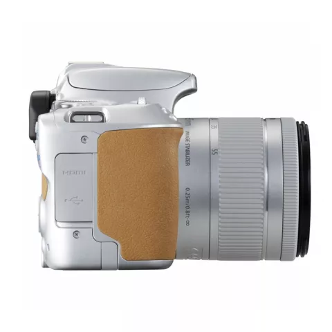 Зеркальный фотоаппарат Canon EOS 200D Kit EF-S 18-55mm f/4-5.6 IS STM серебристый