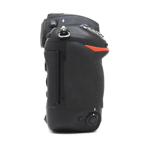 Nikon D5 Body (XQD) (Б/У)