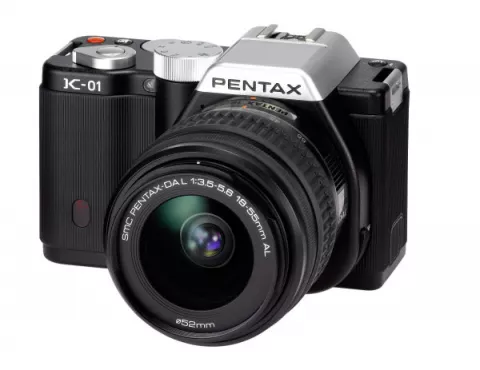 Зеркальный фотоаппарат Pentax K-01 Kit DA L 18-55 + DA 50-200 Black