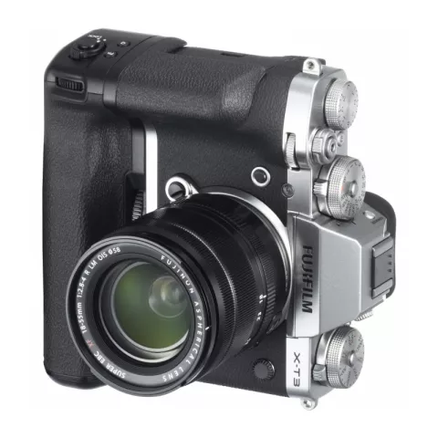 Цифровая фотокамера Fujifilm X-T3 Kit XF 18-55mm F2.8-4 R LM OIS Silver + батарейный блок VG-XT3