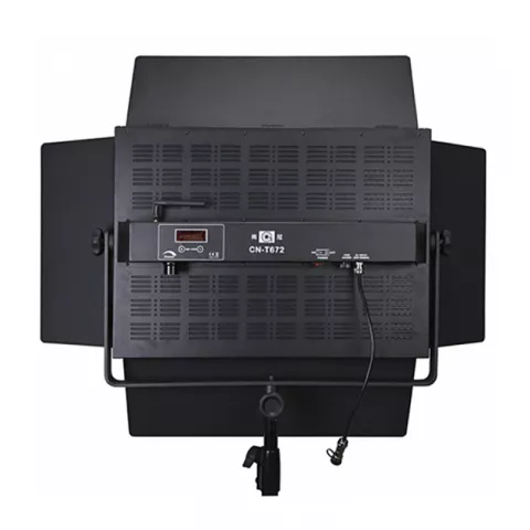 Светодиодная панель Nanguang CN-D672 5600K  