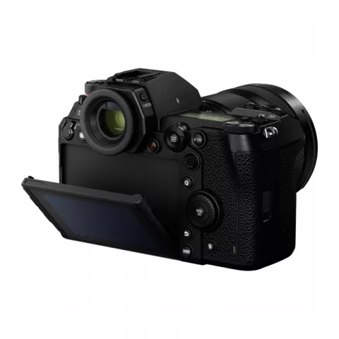 Цифровая фотокамера Panasonic Lumix DC-S1R Body