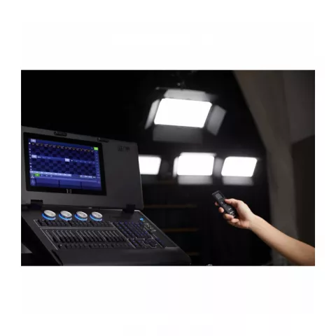 Осветитель светодиодный Godox P200Bi