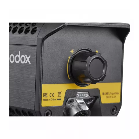 Осветитель светодиодный Godox S60Bi фокусируемый