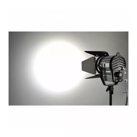 Светодиодный осветитель FST FL-1000WS с линзой Френеля