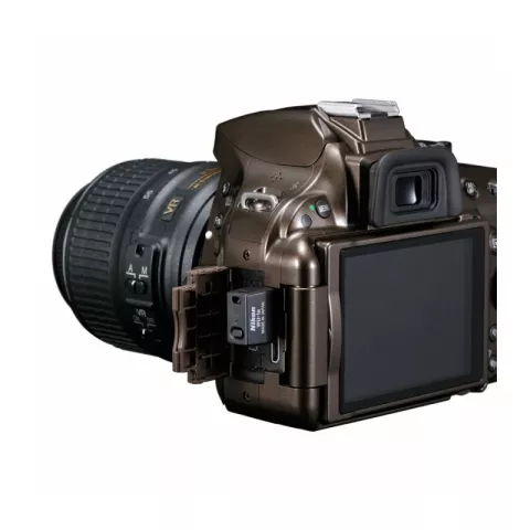 Зеркальный фотоаппарат Nikon D5200 Body Bronze