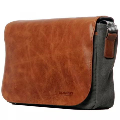 Сумка для фотоаппарата Olympus OM-D Messenger Bag в комплекте с кожаным ремнем