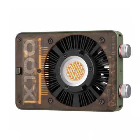 Осветитель Zhiyun MOLUS X100RGB COB Light