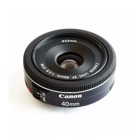 Зеркальный фотоаппарат Canon EOS 650D Kit EF 40mm f/2.8 STM