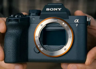 Первые ощущения от новой Sony A7 V