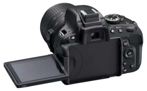 Зеркальный фотоаппарат Nikon D5100 Kit 18-55