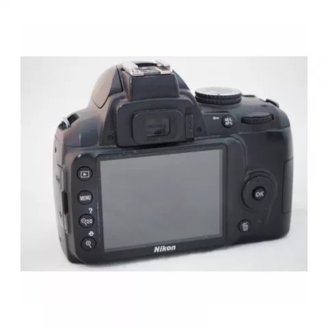 Nikon D3000 body (Б/У)