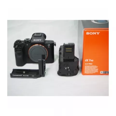 Sony Alpha ILCE-7RM2 Body + VG-C2EM (Б/У)