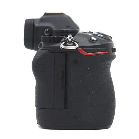 Nikon Z5 body (Б/У)