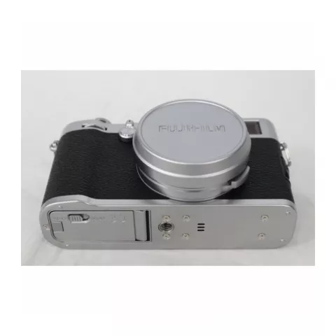 Fujifilm X100F (Б/У)