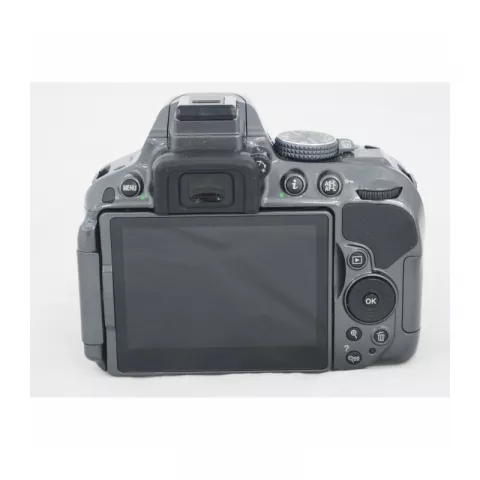 Nikon d5300 kit 18-55 VR 2 gray (Б/У)