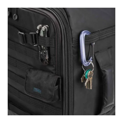 Tenba Axis v2 28L Spinner Backpack MultiCam Black Чемодан-рюкзак на колесах для фототехники 637-791