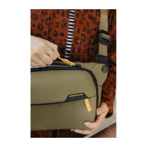 Peak Design The Everyday Sling 3L V2.0 Kelp Фотосумка (BEDS-3-KP-3)