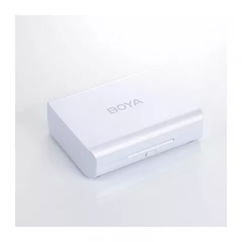 Boya BY-XM6-K1W Миниатюрная 2,4ГГц Двухканальная беспроводная система в зарядном кейсе Белая