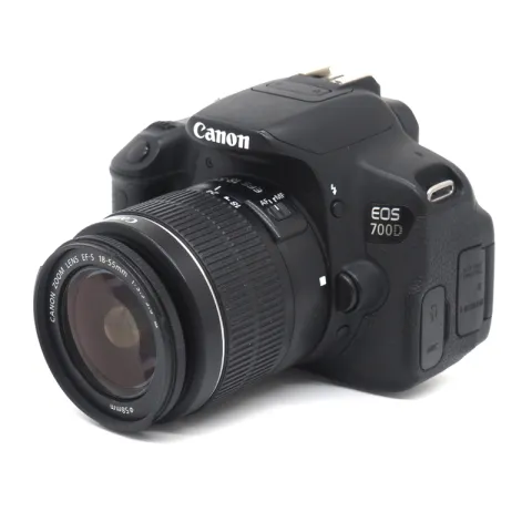 Canon EOS 700D Kit EF-S 18-55mm f/3.5-5.6 III (Б/У) 
