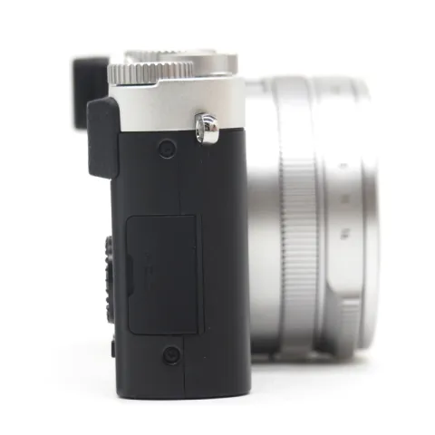 Цифровая фотокамера LEICA D-LUX 7, Silver (Б/У)