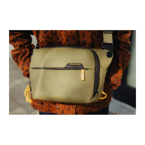 Peak Design The Everyday Sling 3L V2.0 Kelp Фотосумка (BEDS-3-KP-3)