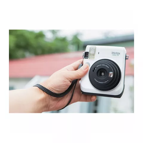 Фотокамера Fujifilm Instax Mini 70 White моментальной печати 