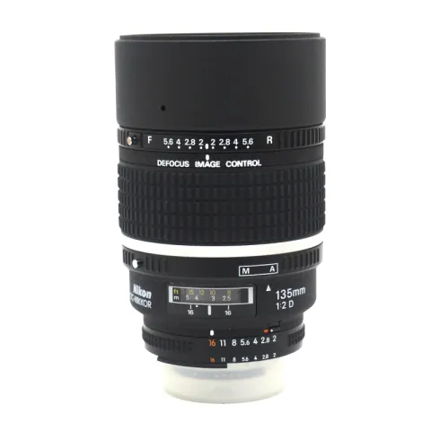 Nikon 135mm f/2D AF DC-Nikkor (Б/У)
