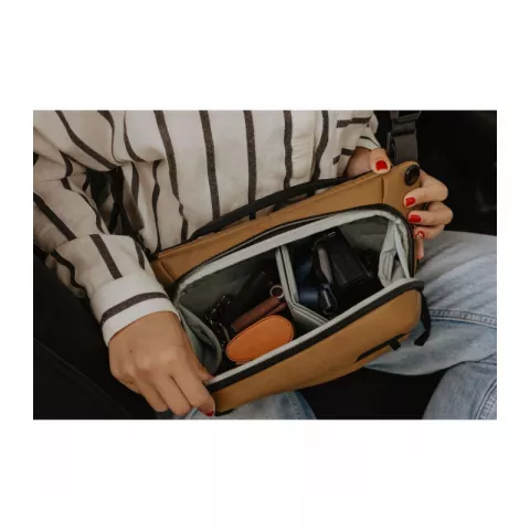 Фотосумка Peak Design The Everyday Sling 3L V2.0 Coyote (BEDS-3-CY-3)