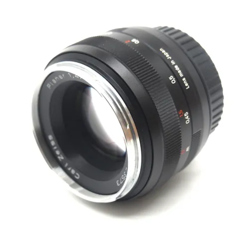 Carl Zeiss Planar T* 1.4/50 ZE (Б/У)