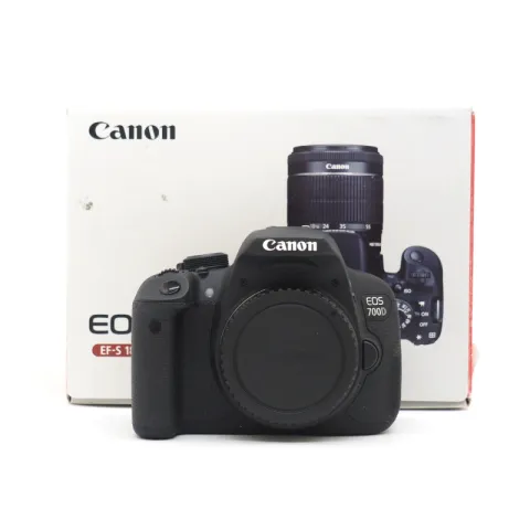 Canon EOS 700D Kit EF-S 18-55mm f/3.5-5.6 IS (Б/У)