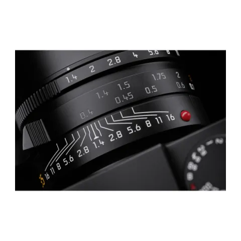 Leica Summilux-M 35mm f/1.4 ASPH. Lens (Black, 2022 Version) Leica Summilux-M 35mm f/1.4 ASPH. Lens (Black, 2022 Version)