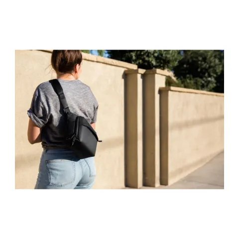 Фотосумка Peak Design The Everyday Sling 3L V2.0 Black (BEDS-3-BK-3) PFAS Free