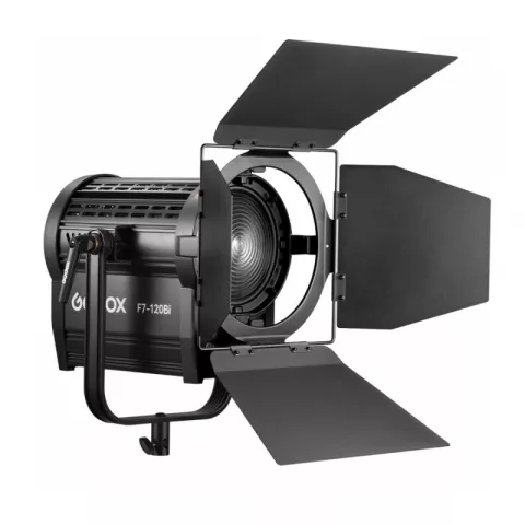Осветитель светодиодный Godox F7-120Bi K2 с линзой Френеля