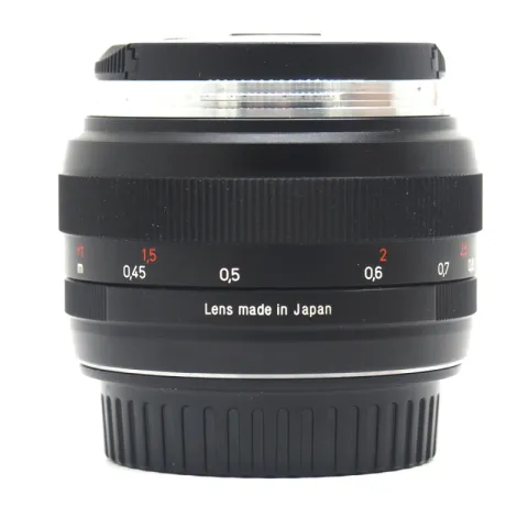 Carl Zeiss Planar T* 1.4/50 ZE (Б/У)