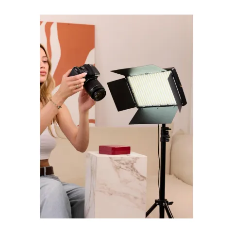 Raylab RL-50LED 2700-6500K Осветитель светодиодный со стойкой