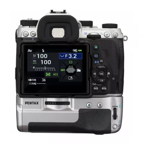 Зеркальный фотоаппарат Pentax K-1 Body Limited Silver (с бат. блоком и двумя аккумуляторами)