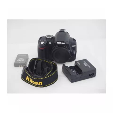 Nikon D3000 Body (Б/У)