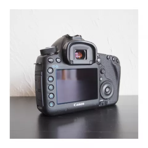 Фотоаппарат Canon EOS 5D Mark III Body (Б/У)