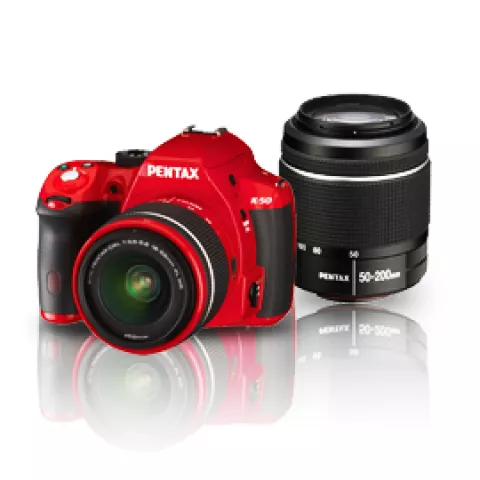 Зеркальный фотоаппарат Pentax K-50 Kit + DA L18-55 WR + DA L 50-200 WR красный