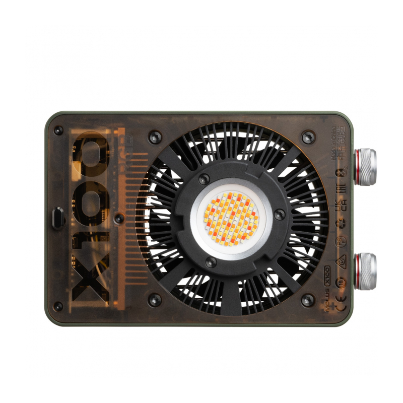 Осветитель Zhiyun MOLUS X100RGB COB Light