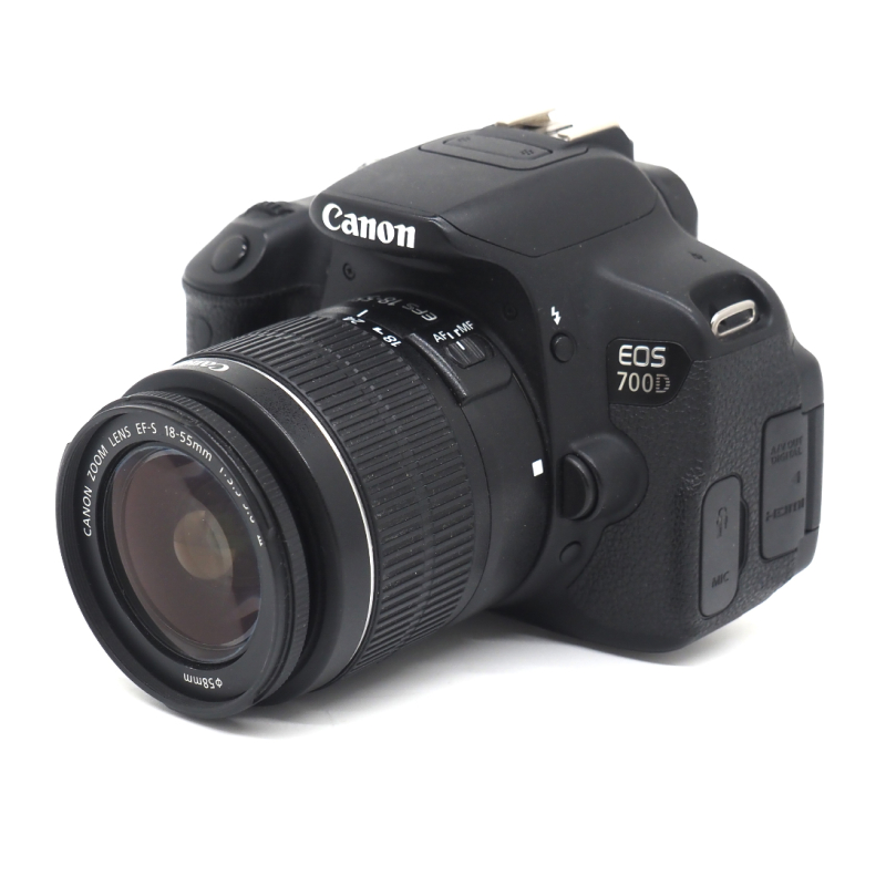 Canon EOS 700D Kit EF-S 18-55mm f/3.5-5.6 III (Б/У) 